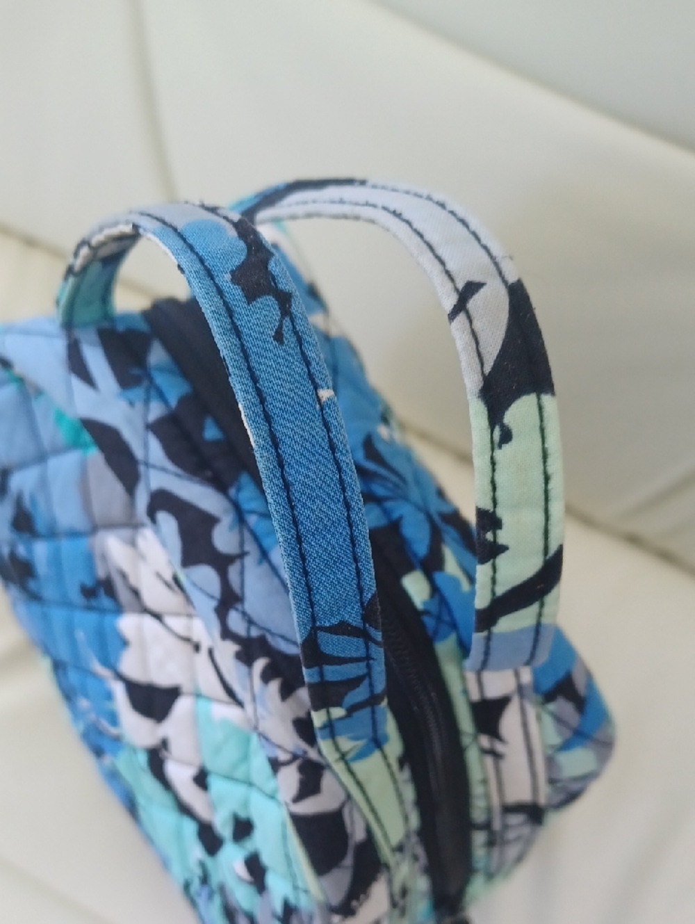 Vera Bradley Quilted Camo-Floral Top-Handle  Lined Lunch Bag - Picture 8 of 12